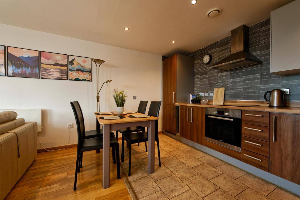 Sidemersey Livings- Convenient 1-Bedroom Flat With A View, Central Liverpool Exterior foto